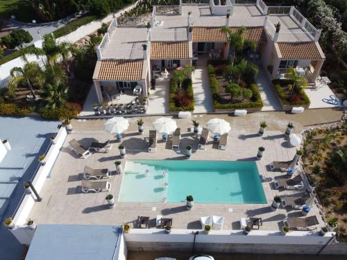 Fontane Bianche Apartamento | Small Luxury apartments Pool and sea view - Stella Del Mare