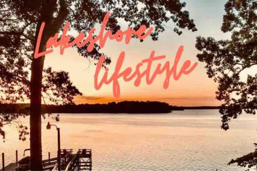 Southmont Apartamento | Small piece of heaven on the lake - King suite
