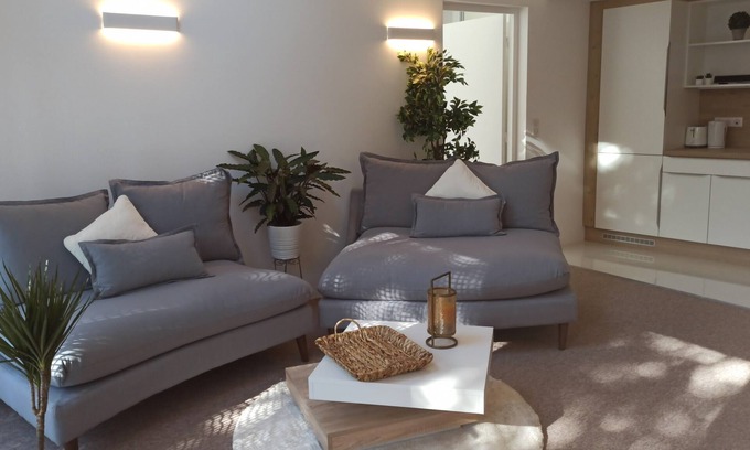 Le-Plessis-Trevise Casa | Small prestigious property near Paris