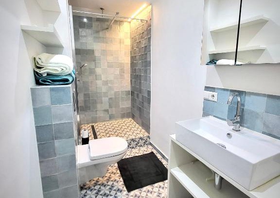 Gesundbrunnen Apartamento | Small Studio Berlin Wedding