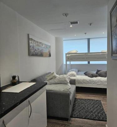 Fairfield Apartamento | Small Studio for Group of 5 in Delta Croydon DPF3