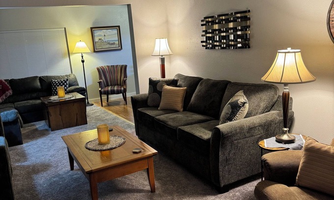 Elma Casa | Small Town Gem in Elma, Washington