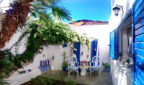 Korissia Casa | Small traditiional home near the shops and restaurants in Korissia, Kea