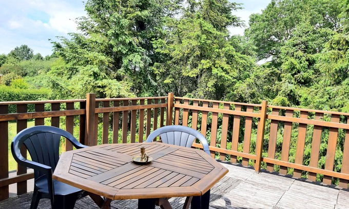 Guelzow Apartamento | Small vacation apartment with roof terrace in an idyllic village location for 2 guests
