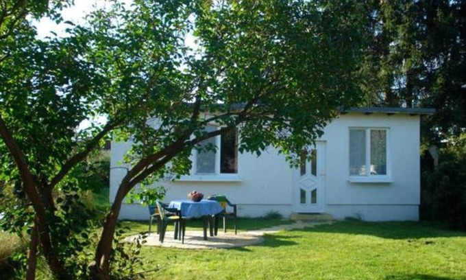 Monkebude Apartamento | Small vacation home with WLAN near the water - Holiday home