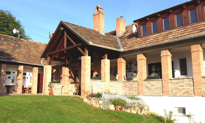 Dunaszentmiklos Apartamento | Pequeño pueblo, pequeña casa de huéspedes, vino y relax en Wineregion Neszmély 7682