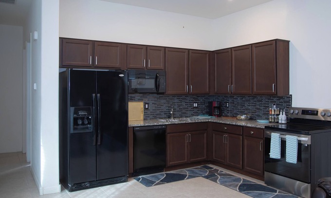 Laveen Village Condominio | Smart Condo