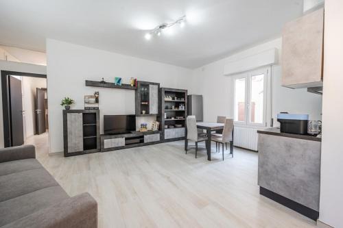 Buon Pastore-Sant'Agnese-San Damaso Apartamento | Smart Life House in the heart of Modena