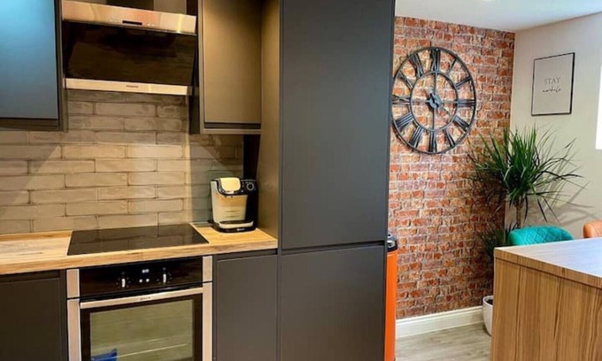 Croham Apartamento | Smart/ Modern one bedroom flat