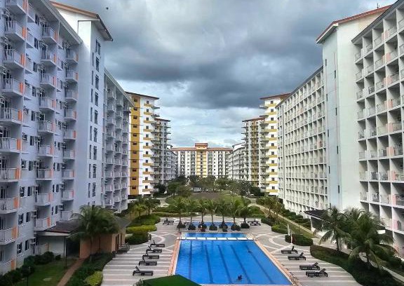 San Dionisio Apartamento | SMDC Field REsidences condo unit