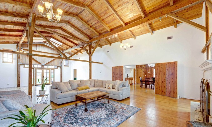 Smithville Casa | Smithville Retreat on 25 Private Acres!