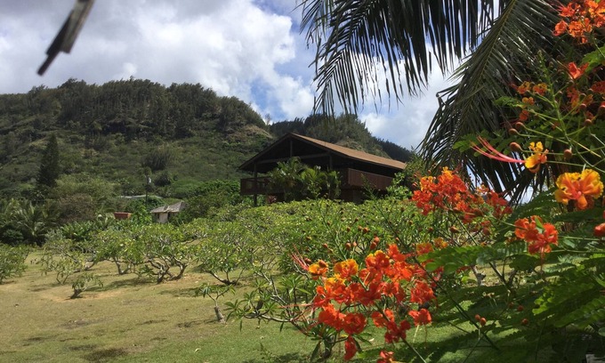 Pupukea Casa | Flores Smokie Acre - North Shore Oahu, Sunset Beach