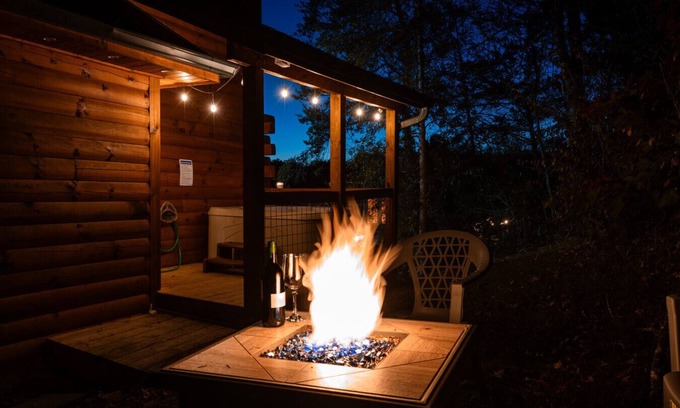 Sevierville Cabina | Smokies Couple Getaway