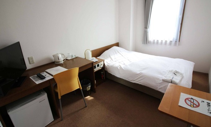 Nishinomiya Hotel | Smoking single No meals Recommended no meal plan / Nishinomiya Hyōgo