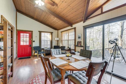 Andrews Casa | Smoky Mountain Cabin with Fire Pit and Stunning Views!