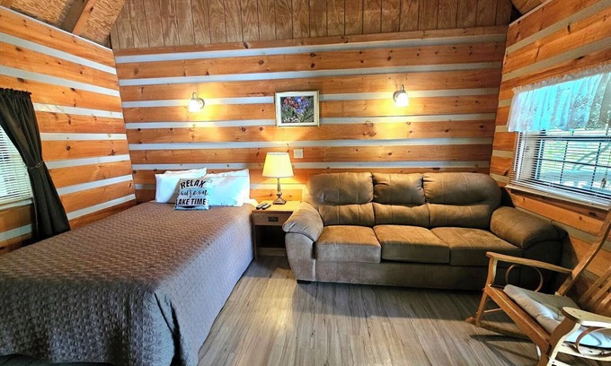Sevierville Cabina | Smoky Mountain Lake Group Cabins on Douglas Lake