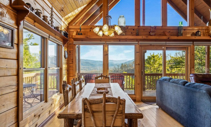 Gatlinburg - Pigeon Forge Cabina | Smoky Overlook