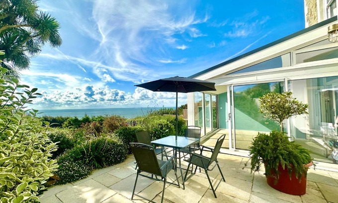 Ventnor Casa | Smugglers View