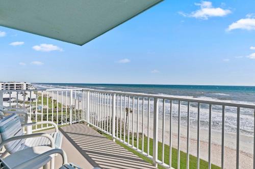 New Smyrna Beach Casa | Smyrna Beach Club 607A