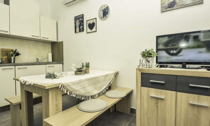 Karlobag Apartamento | Snježana by Interhome