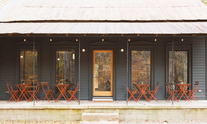 Fairview Otro | SNOW. A rustic paradise just 30 min from Nashville