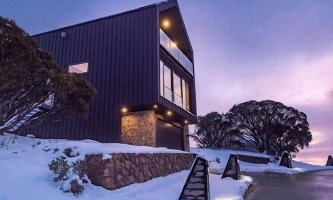 Hotham Heights Casa | Snow Gum Luxurious Winter Escape