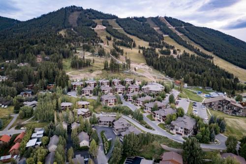 Jackson Cabina | Snow King Resort Luxury Condominiums