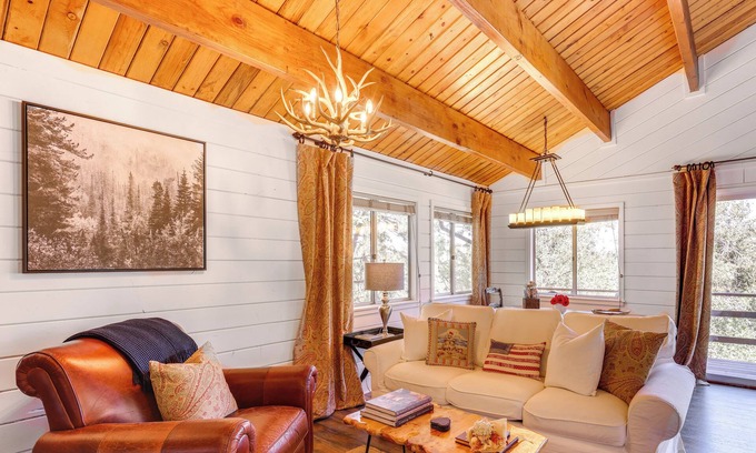 Arrowbear Lake Cabina | ‘Snow Valley Hideaway’ Arrowbear Lake Retreat