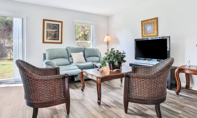 Indian Trails Casa | Snowbird & Family-Friendly Home with Central AC & WiFi - Near the Beach!