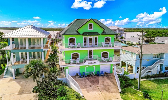 Bethune Beach Casa | Snowbird-Friendly, Ocean View Home with Fast WiFi, Central AC, & Washer/Dryer