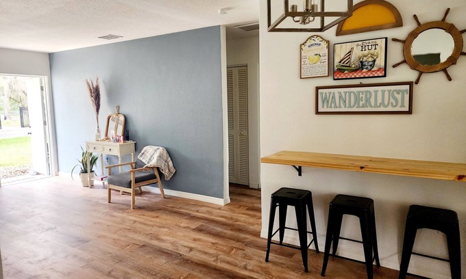 Port Richey Cabaña | Snowbird friendly, amazing location!