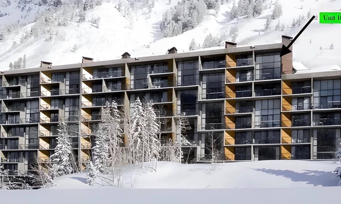 Salt Lake Mountain Resorts Complejo | SnowBird Slopeside 10th Floor 2 Story Loft @ the Iron Blosam;nSki In - Relax Out