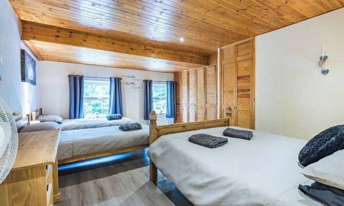 Maentwrog Cabaña | Snowdonia-3Bedroom-2 Bathroom-PetFriendly-Garden