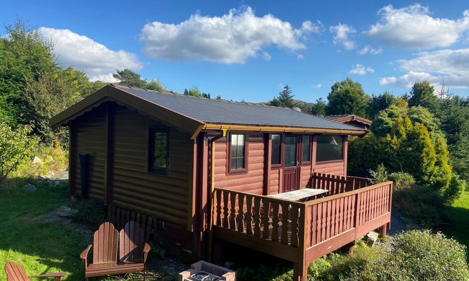 Bronaber Cabina | Snowdonia Log Cabin-Sleeps 4-Garden-Pets