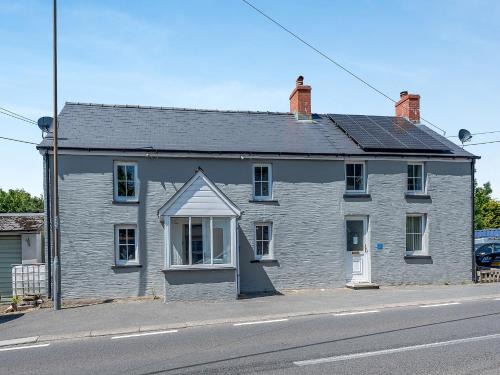 Eglwyswrw Casa | Snowdrop