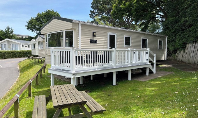 Hamworthy Casa | Snowdrop Lovely caravan, veranda and dogs stay free at Rockley Park Poole Dorset