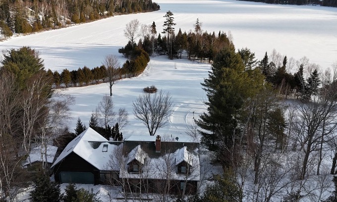 Rangeley Casa | WATERFRONT 5-bedroom house on Dodge Pond in Rangeley