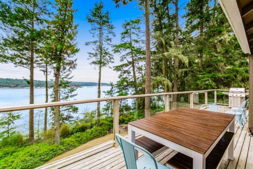 Lopez Island Casa | Snug Harbor Hideout