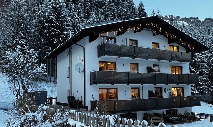Bach Apartamento | Tan cerca del cielo - vacaciones en la meseta soleada en el valle de Lech