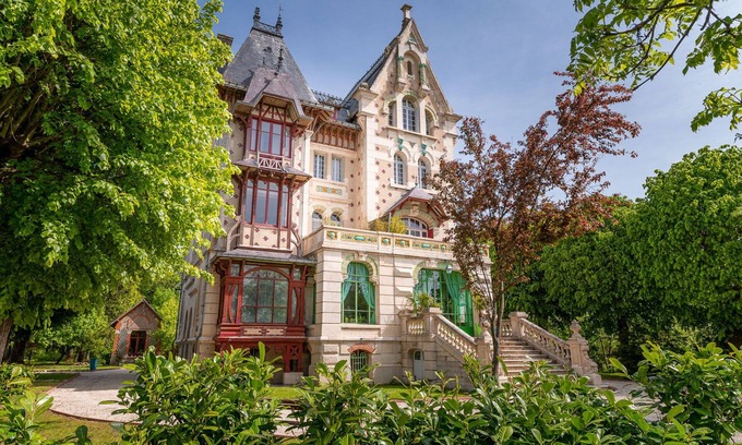Sainte-Catherine-de-Fierbois Otro | Somptueux Manoir Belle Epoque 15/20 Pers et son Parc en Val de Loire