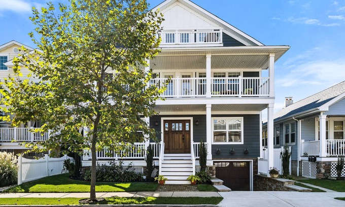 Wall Apartamento | * A ESTRENAR * Belmar 6BR Home by the Ocean