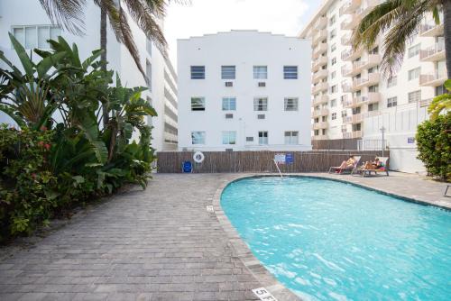 South of Fifth Hotel | So South Beach