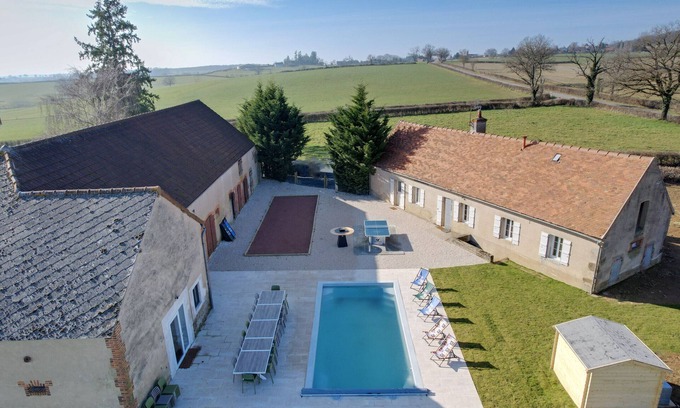 Mont Villa | So Villas Fougères (71) - Heated swimming pool - Basketball - 2h from Lyon - 30p.