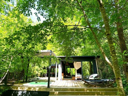 Landiras Cabina | So Wood 33, ÉcoLodge & Spa