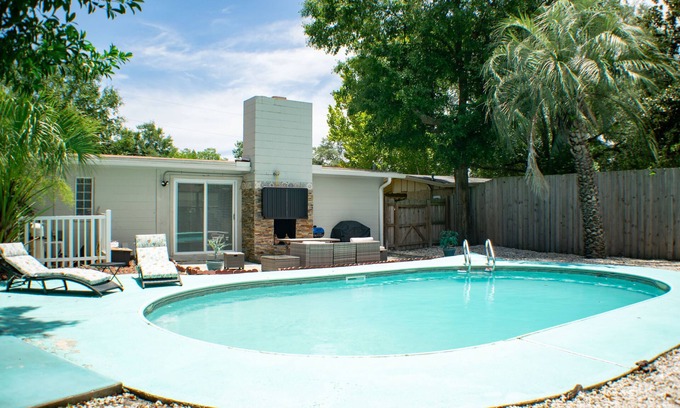 Orange Park Casa | The Chill Retreat of Orange Park