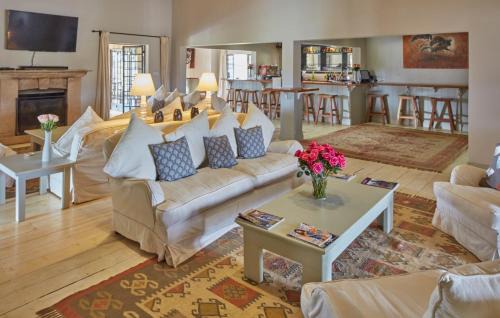 Nanyuki Hotel | Soames Hotel & Jack' s Bar