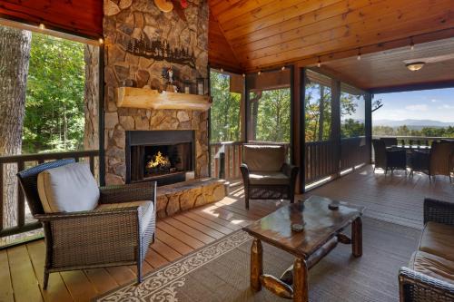 Morganton Casa | Soaring Hawk Lodge 15 Minutes Downtown Blue Ridge