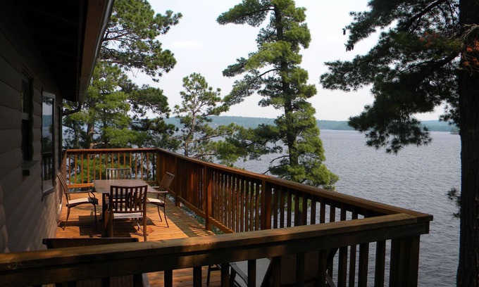 Crane Lake Cabina | Los crecientes Vistas desde la cabina de Hilltop