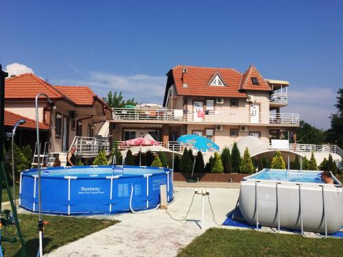 Veliko Gradiste Apartamento | Sobe Srebrno Jezero