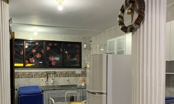 Portinho Casa | Sobrado Aconchegante Próximo à Praia e Centro da Cidade